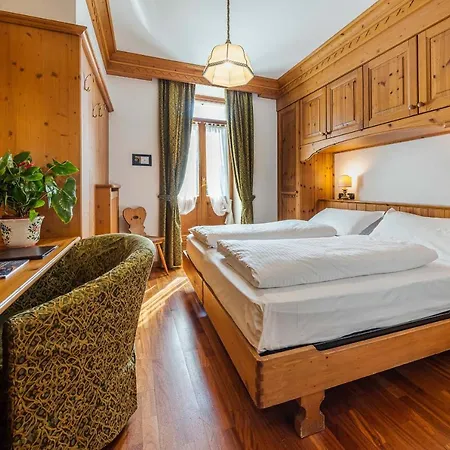 Franceschi Park Hotel