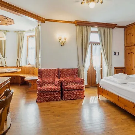 Franceschi Park Hotel